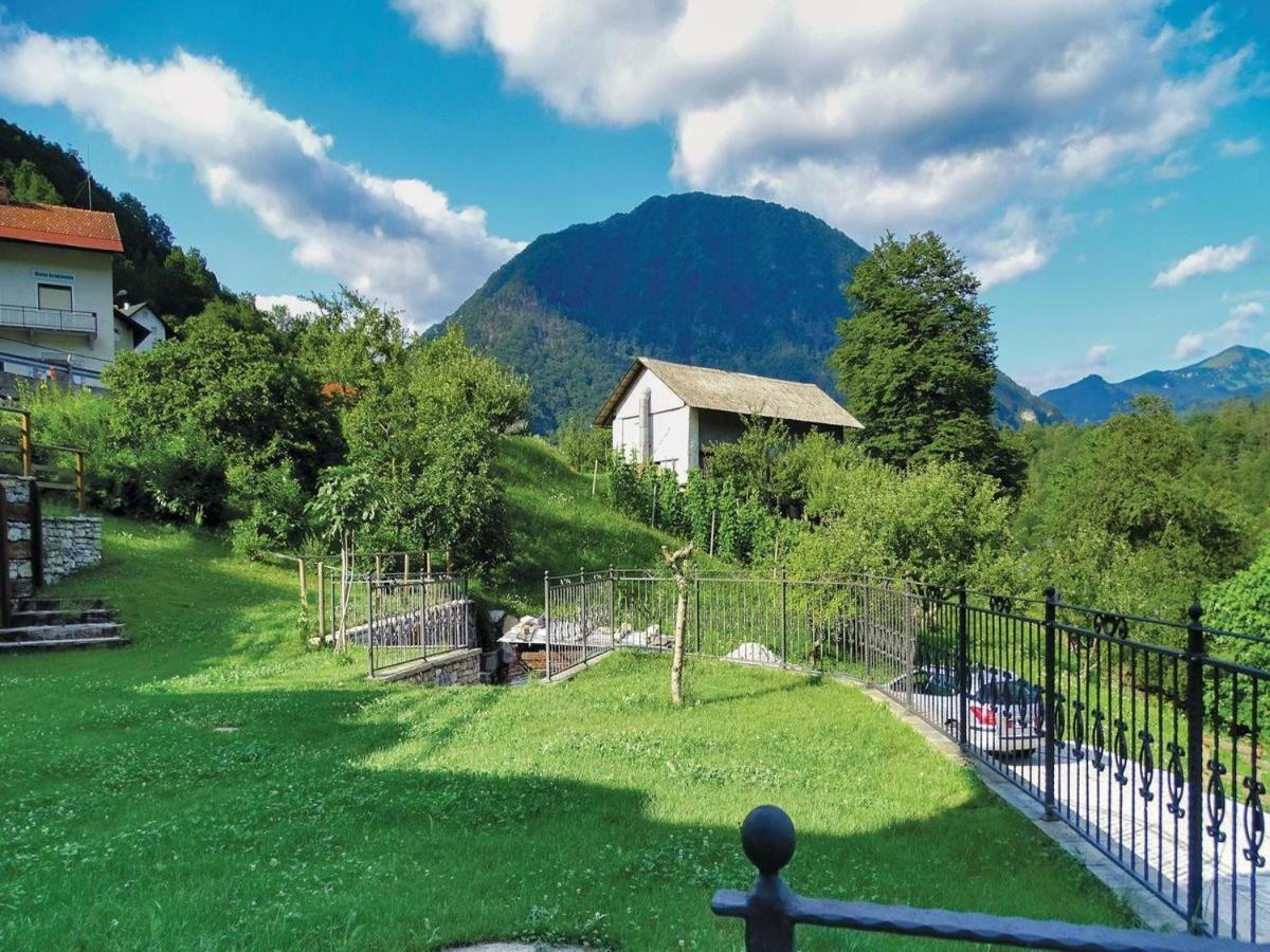 Pocitniska Hisa Pri Kustrcu Apartamento Grahovo ob Baci Exterior foto